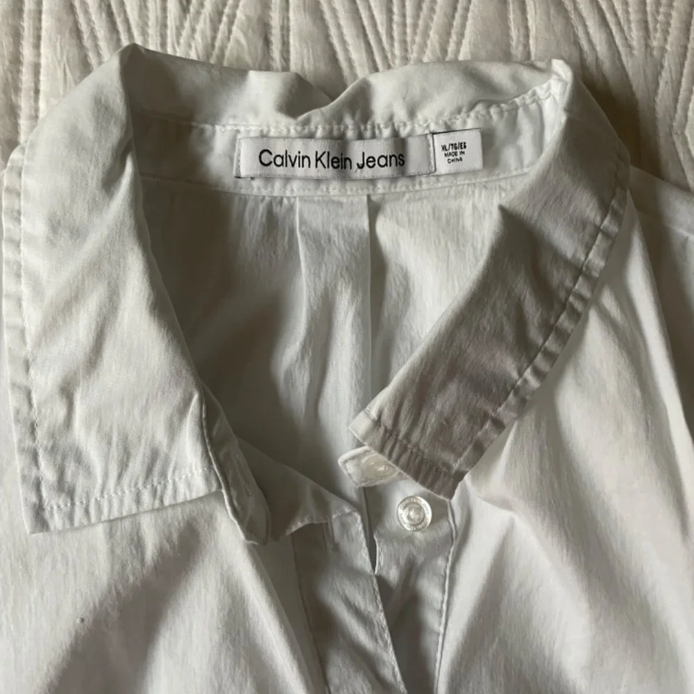 Shirt - Picture 3 of 3